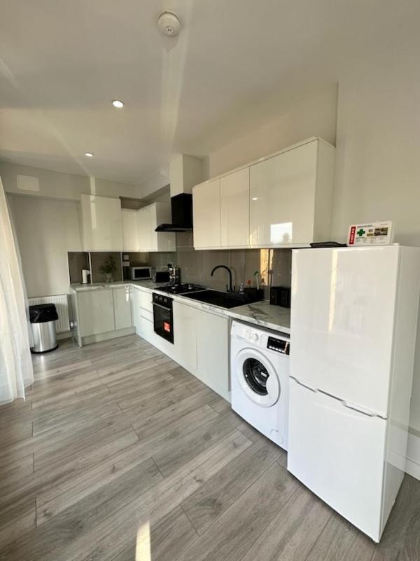 Stratford Apartment With Balcony ลอนดอน ภายนอก รูปภาพ