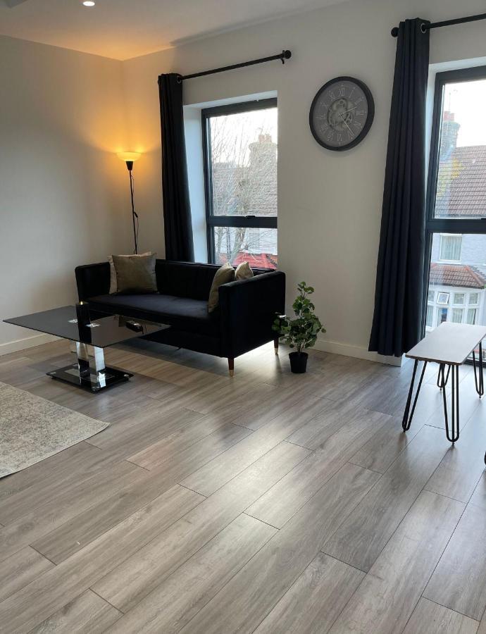 Stratford Apartment With Balcony ลอนดอน ภายนอก รูปภาพ